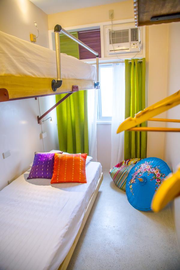 Flotsam And Jetsam Artist Beach Hostel San Juan  Exterior foto